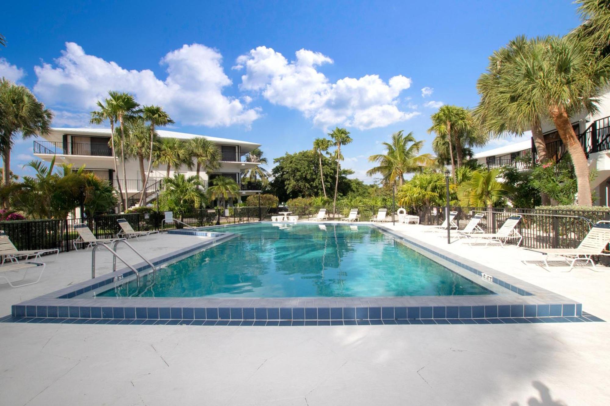 Gulf Pointe Paradise II Marathon Exterior photo